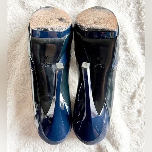 Gucci Authentic Black Blue Patent Leather Stiletto High Heels Shoes Size 39✨ - Picture 5 of 9